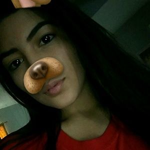 Meet your Posher, Nayeli